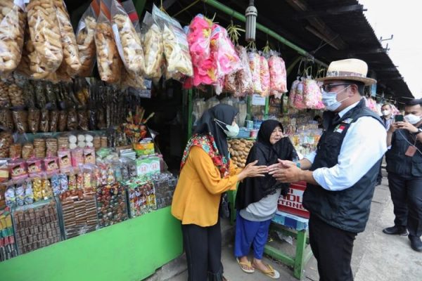 Pantau Arus Balik di Garut, Ridwan Kamil: Ekonomi Pelintasan Mengalami Kenaikan