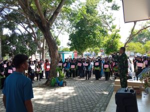MPLS Siswa Baru, Babinsa Koramil 01 dari Kodim 0111/Bireuen Beri Materi Wasbang dan PBB Ke Siswa/i SMA N 1 Bireuen