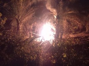Tiga Orang Alami Luka Bakar Akibat Penampungan Minyak Tradisional di Ranto Peureulak Terbakar