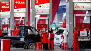 Luhut Sebut Pemerintah Masih Susun Skema Penyesuai Harga BBM Subsidi