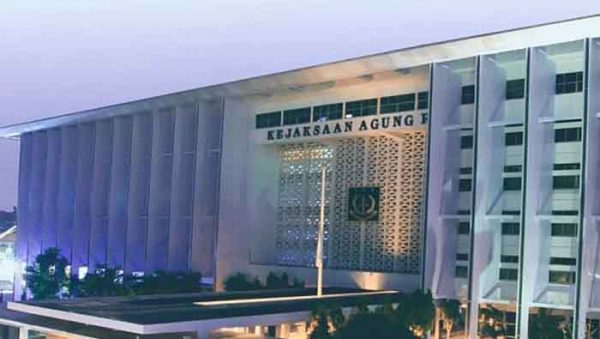 Kejagung Periksa Dua Saksi Kasus Impor Besi atau Baja