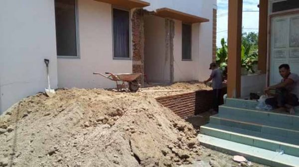 Diduga Proyek Rehabilitasi Gedung Laboratorium Dinkes Bireuen Tanpa Papan Informasi