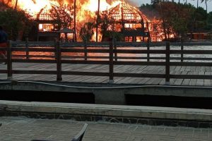 Putri Duyung Resort di Ancol Kebakaran, Dari Dapur Terdengar Ledakan