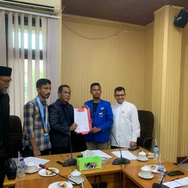 Tolak Kenaikan BBM PMII Lhokseumawe Audiensi dengan DPRK