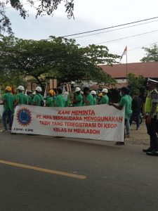 FSPMI Meulaboh Demo Kantor PT. Mifa Bersaudara