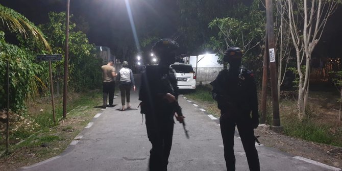 ledakan di asrama