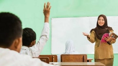 Akhirnya Insentif Guru Non-PNS Cair Hari Ini, Berikut Syarat dan Kriterianya