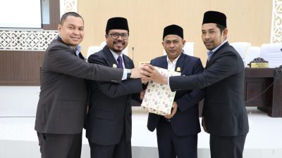 Pj Bupati Aceh Utara Sampaikan Nota Keuangan dan Raqan APBK Tahun 2023
