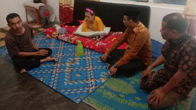 Hayaturrahmi Penderita Epilepsi Menahun Mendapatkan Santunan Dari Haji Uma