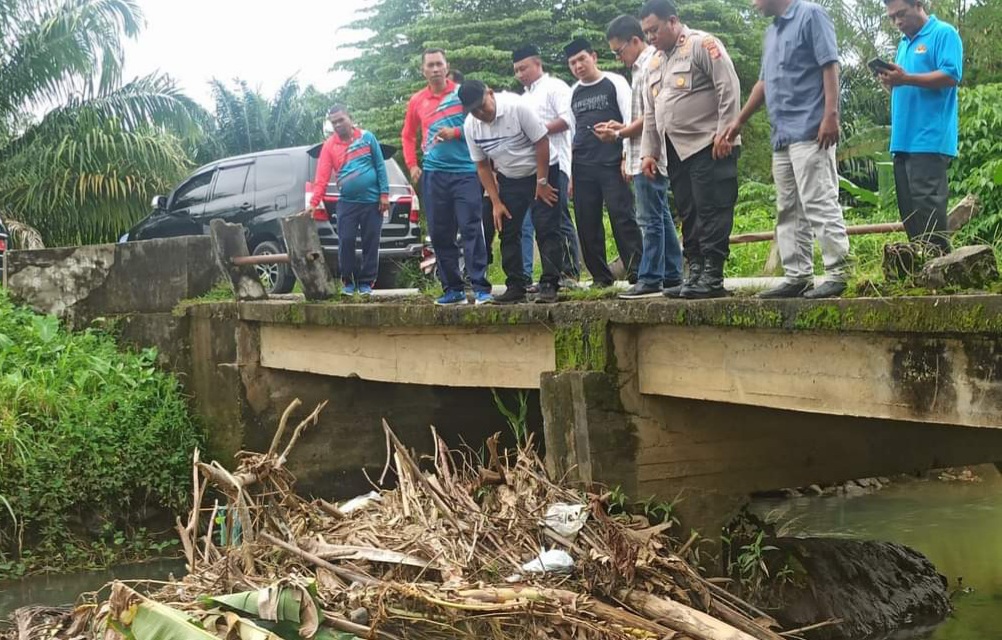 Jembatan Penghubung