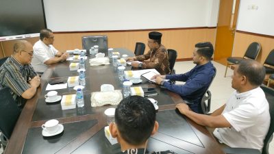 Haji Uma ke BPK RI Perwakilan Aceh, Soroti Gaji Aparatur Desa Enam hingga Delapan Bulan Belum Dibayar