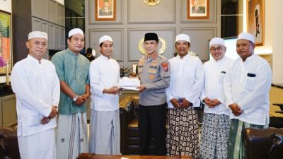 Jelang Sidang Tragedi Kanjuruhan Bonek Surabaya Gelar Zikir dan Solawatan