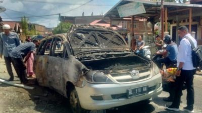 Mobil Kijang Pengangkut BBM Terbakar di Nagan Raya