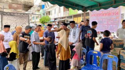 Safaruddin Salurkan Bantuan Untuk Korban Kebakaran di Keude Siblah