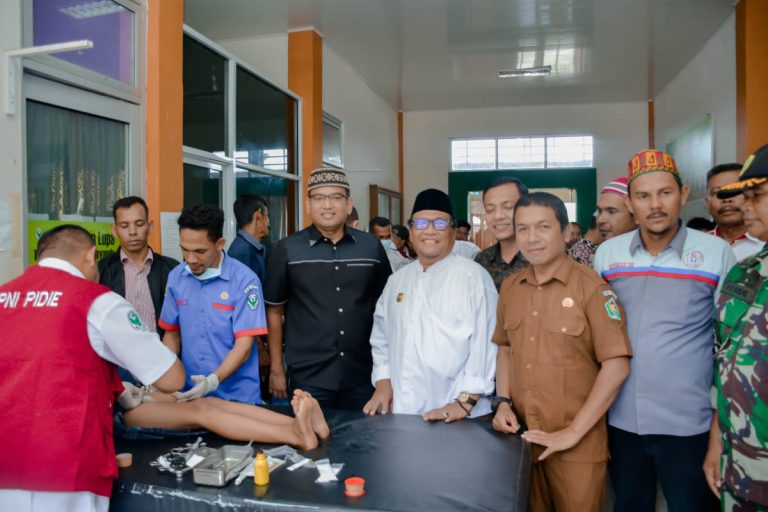 Sambut Ramdhan, LSM JARA Bersama Pemkab Pidie Laksanakan Sunat Massal