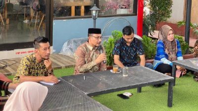 Puluhan Tenaga Honorer Kesehatan di Kota Lhokseumawe Temui Haji Uma Untuk Sampaikan Aspirasi