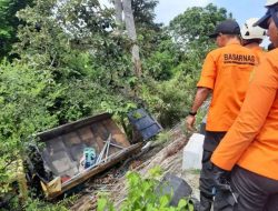 Truk Hercules Masuk Jurang, Empat Penumpang Tewas