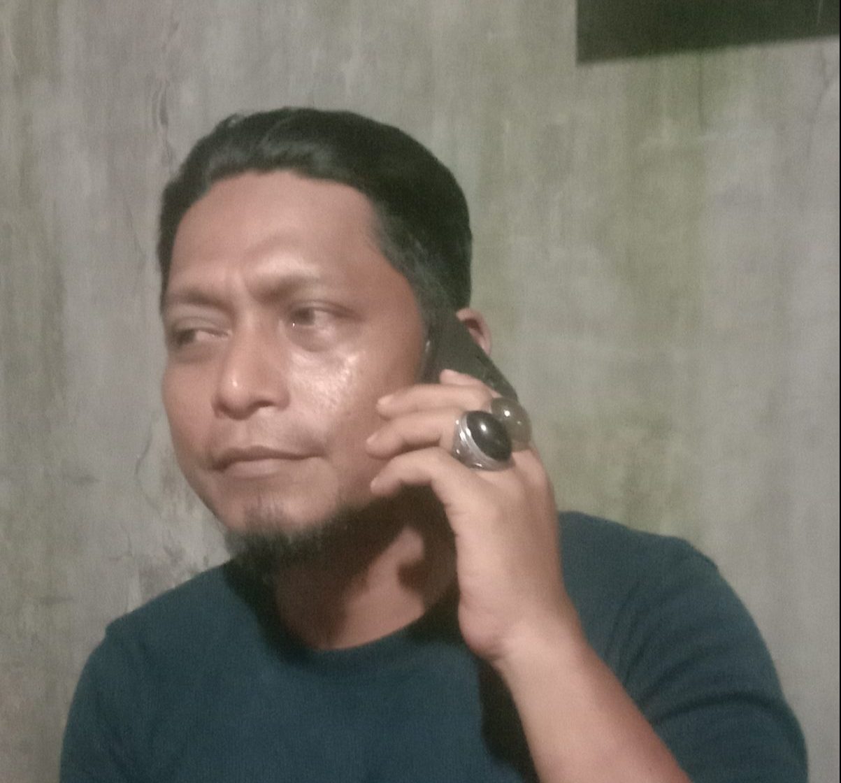 Diduga Kuat Material Untuk BSPS Kayu Ilegal