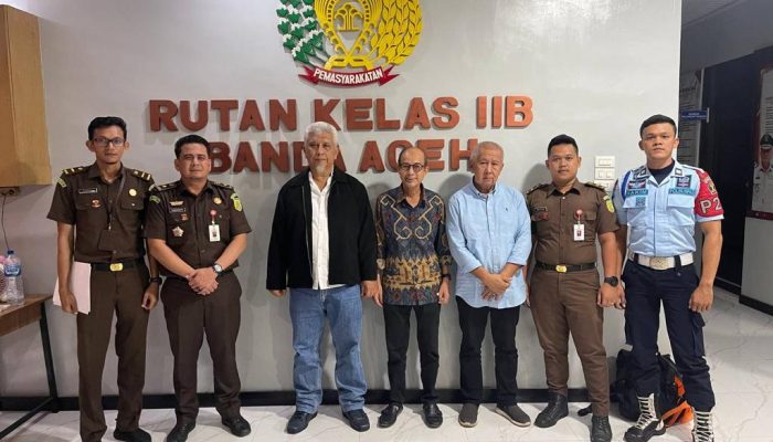 Jadi Tersangka, Mantan Bupati Aceh Tamiang Ditahan Kejati Aceh