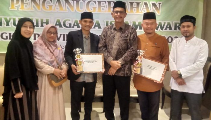 Raih Penghargaan Penyuluh Award Kemenag Aceh 2023, Murhaban Dibanjiri Ucapan Selamat