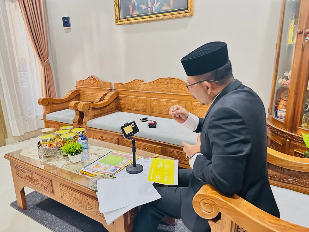 Haji Uma Menjadi Pemateri Analisa Politik Kontemporer di Indonesia