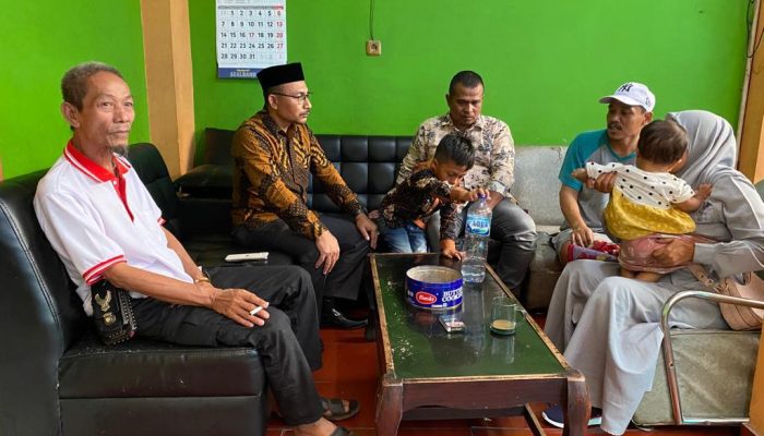 Haji Uma Kembali Tanggung Biaya Hidup Keluarga Pasien Bocor Jantung asal Aceh Utara