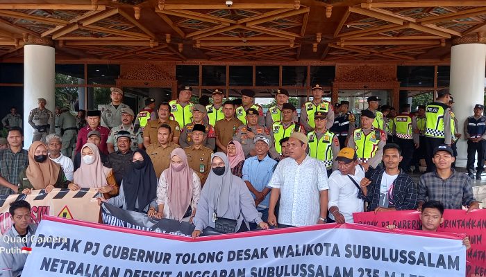 Hamas Jilid Dua Temui Pendemo di Kantor Gubernur Aceh