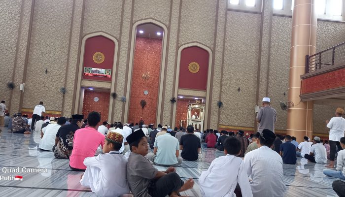Khatib Jumat Masjid Agung Subulussalam Mendoakan Palestina