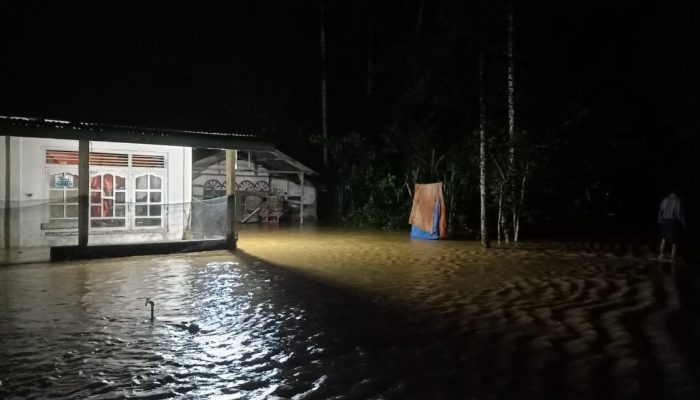 Krueng Tangan-Tangan Meluap, Permukiman Masyarakat Terendam Banjir