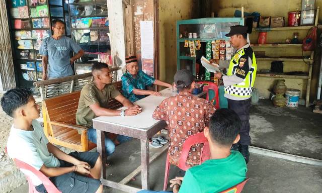 Jelang Penerimaan Anggota Polri TA 2024, Polisi RW Polsek Idi Tunong Polres Aceh Timur Sosialisasi kepada Warga