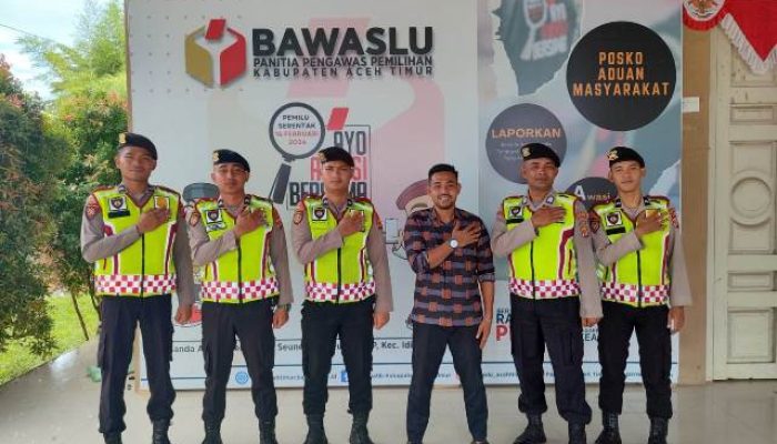 Tim Ninja X Satsamapta Polres Aceh Timur Patroli Sambang Kantor Bawaslu