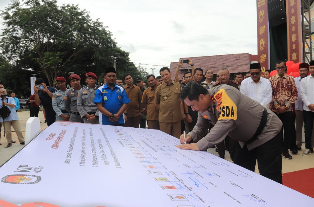 Jelang Pemilu 2024, Kapolda Aceh Bersama Pemerintah Aceh Deklarasi Pemilu Damai