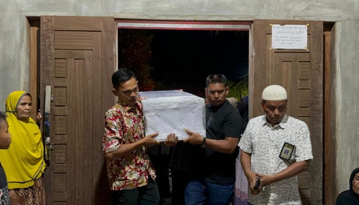 Jenazah Yusri Tiba dari Malaysia, Tangisan Keluarga Tidak Terbendung