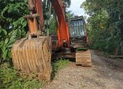 Keuchik Gampong Kuta Bak Drin Diduga Gunakan Material ilegal Untuk Peningkatan Jalan