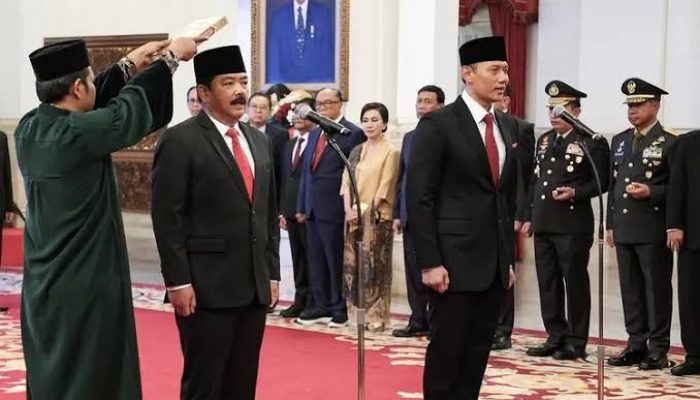 Jokowi Lantik Dua Mentri Kabinet Indonesia Maju
