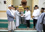 Safari Ramadhan, Pj Bupati Aceh Utara Disambut Jamaah Masjid Baitul Karim Nibong