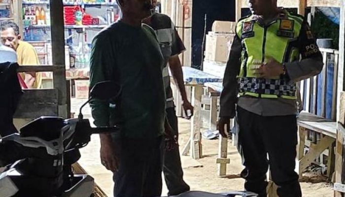 Patroli Dialogis Malam Hari Polsek Nurussalam Sambangi Warga