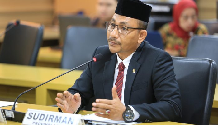Haji Uma Minta Kementerian Koperasi dan UKM Bangun Pabrik Pengolahan Minyak Kelapa Sawit di Aceh