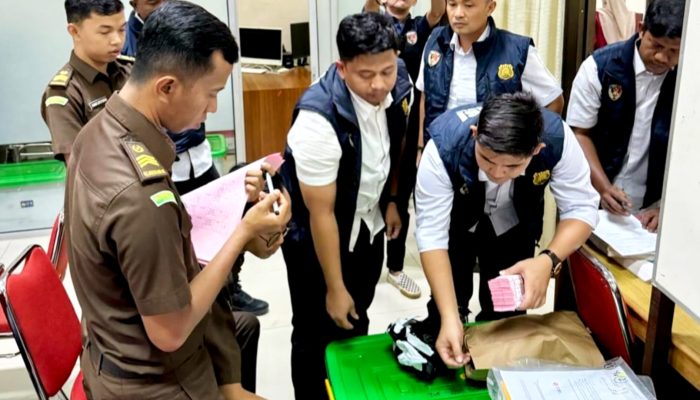Penyidik Serahkan Tersangka dan BB Kasus RS Regional Aceh Tengah ke Jaksa