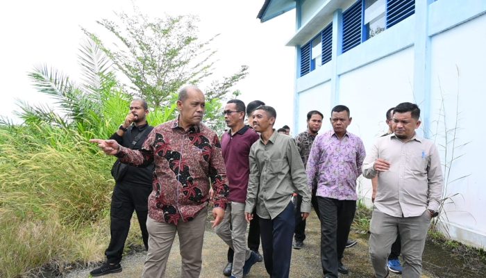 Tinjau UPTD PDAM Jontor dan PDAM Babaluhung, Azhari Minta APH Bertindak