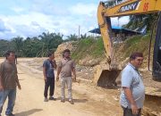 Alat Berat Madin Cs Belum juga Dibayar oleh Kontraktor PMKS Namo Buaya