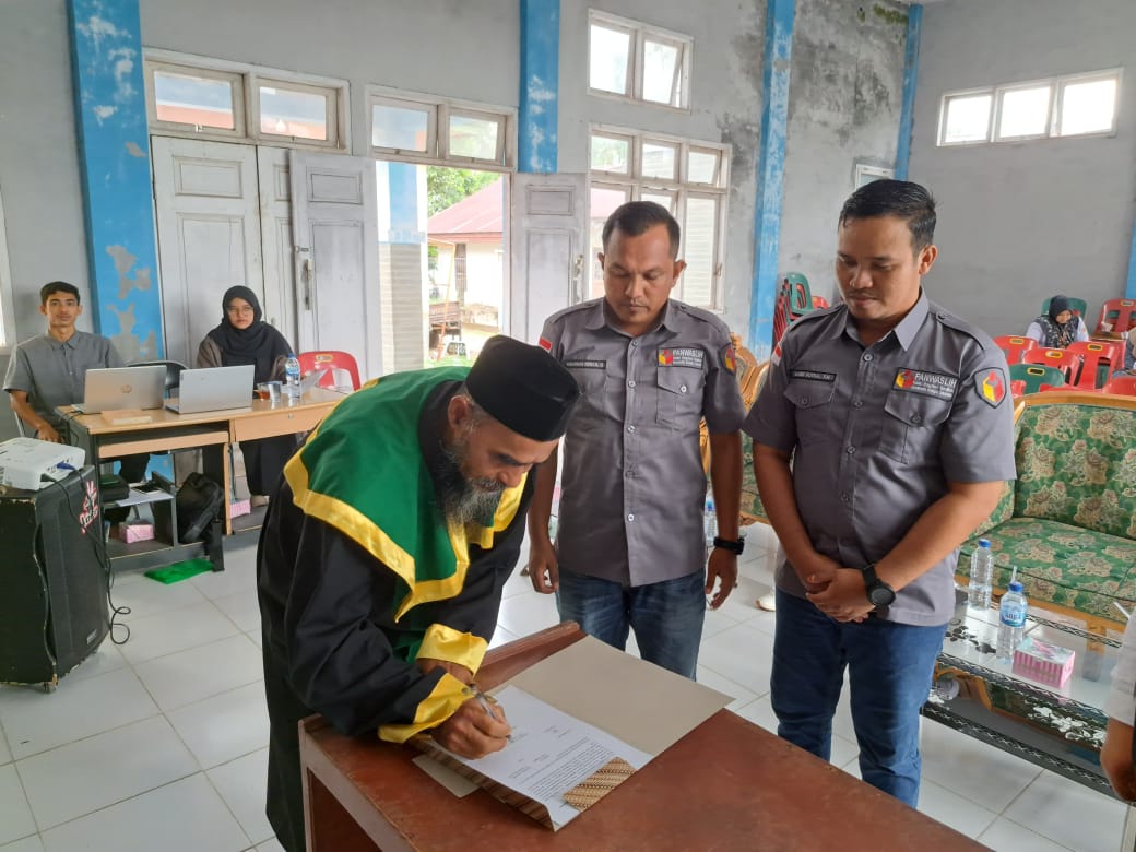 kecamatan Arongan