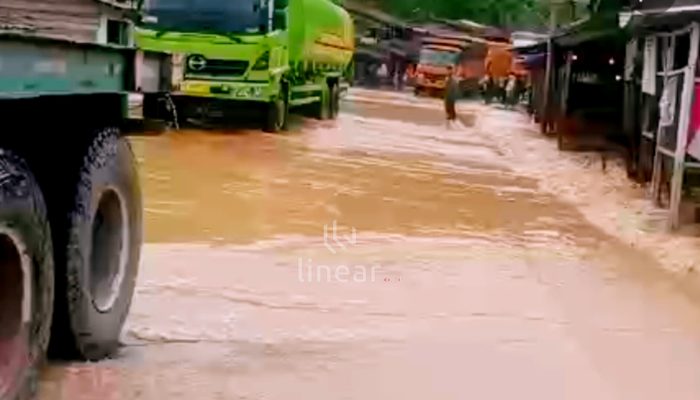 Empat Hari Terperangkap Banjir di Subulussalam, Aktivitas Jalan Nasional Mulai Normal