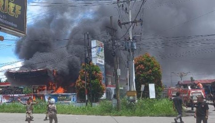 Satu Unit Mobil Pick Up dan SPBU di Subulussalam Hangus Dilahap Sijago Merah