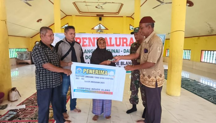 Pemerintah Gampong Keude Blang Salurkan BLT Ekstrim 2025