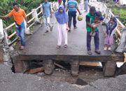 Diterjang Bajir Jembatan Penghubung Dua Gampong di Abdya Putus