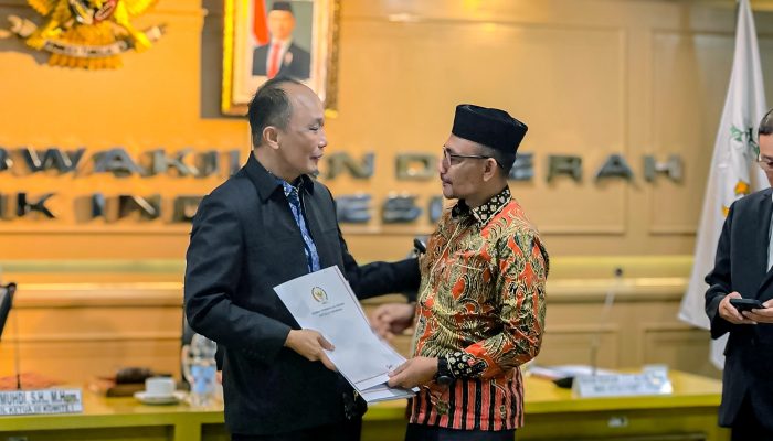Haji Uma Serahkan Dokumen Persoalan PPPK Aceh ke BKN dan Menteri PANRB