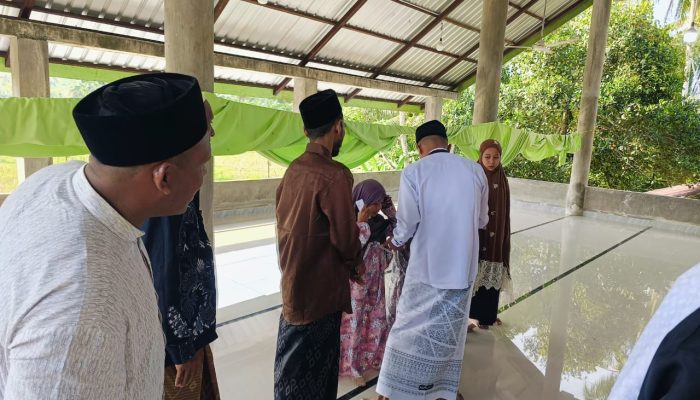 Hari Raya Idul Fitri, Pemerintah Gampong Beurandang Santuni Anak Yatim