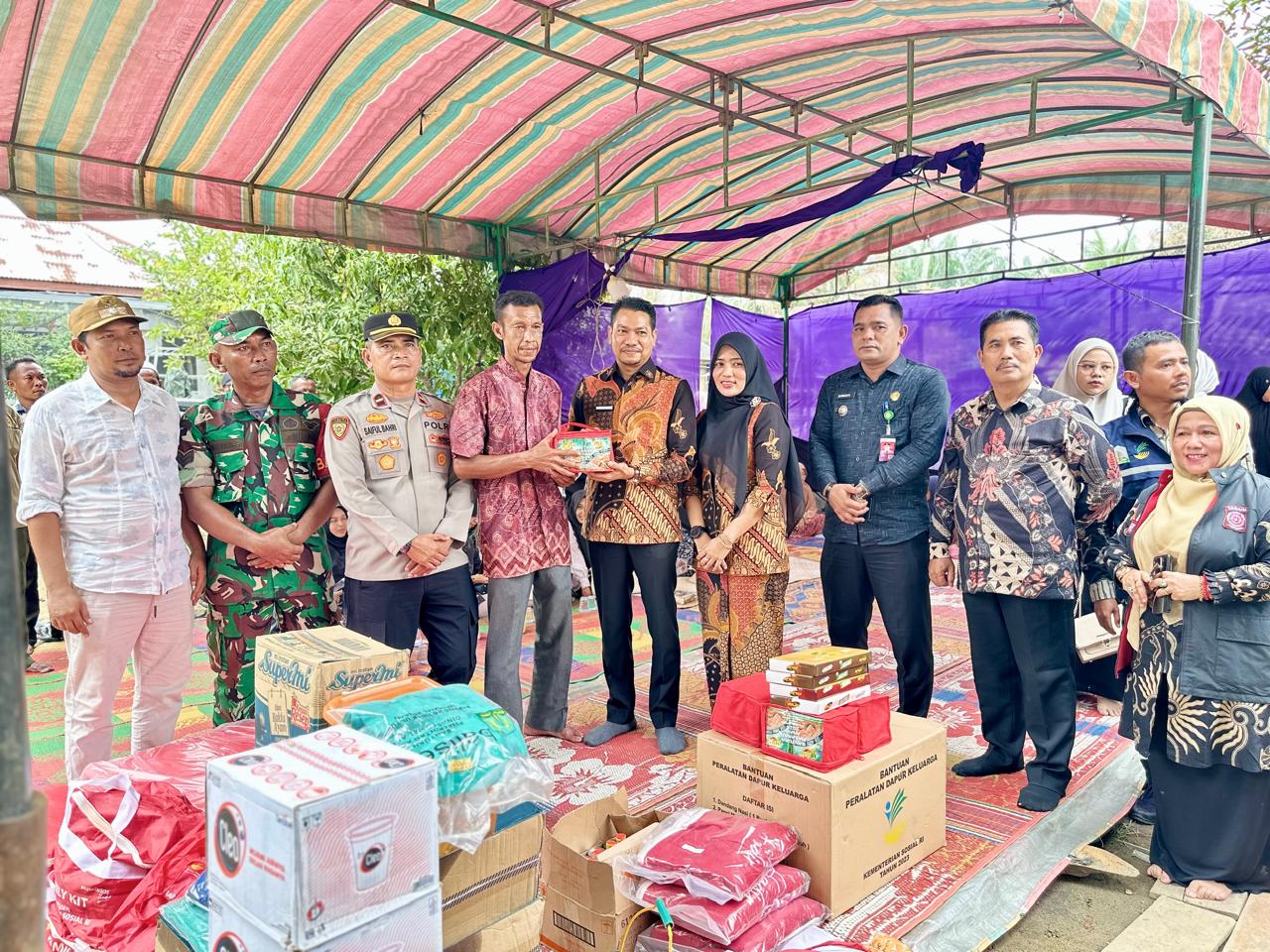 Wabup Aceh Timur Kunjungi Korban Kebakaran di Pante Bidari