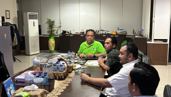 Wali Kota Lhokseumawe Bahas Rehabilitasi Pascabencana Bersama Deputi BNPB RI